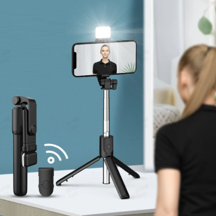 🏆✨4-in-1 Multifunctional magnetic selfie stick with 360° rotation